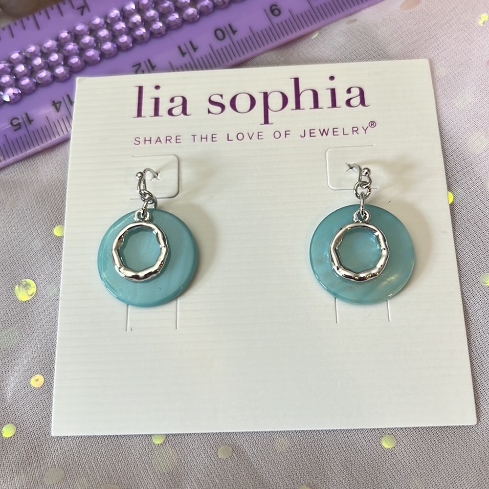 NWT Earrings Lia Sophia Pierced